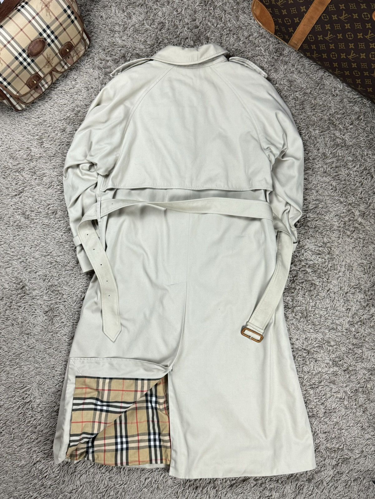 Burberry × Vintage Vintage trench coat Burberry original luxury streetwear item Size L / US 10 / IT 46 - 2 Thumbnail