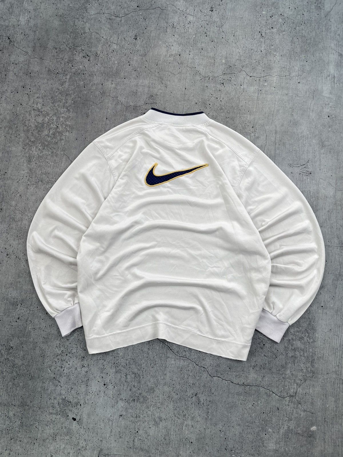 Nike Nike Vintage Sweatshirt Big Central Logo Japanese Y2K Size US M / EU 48-50 / 2 - 1 Thumbnail