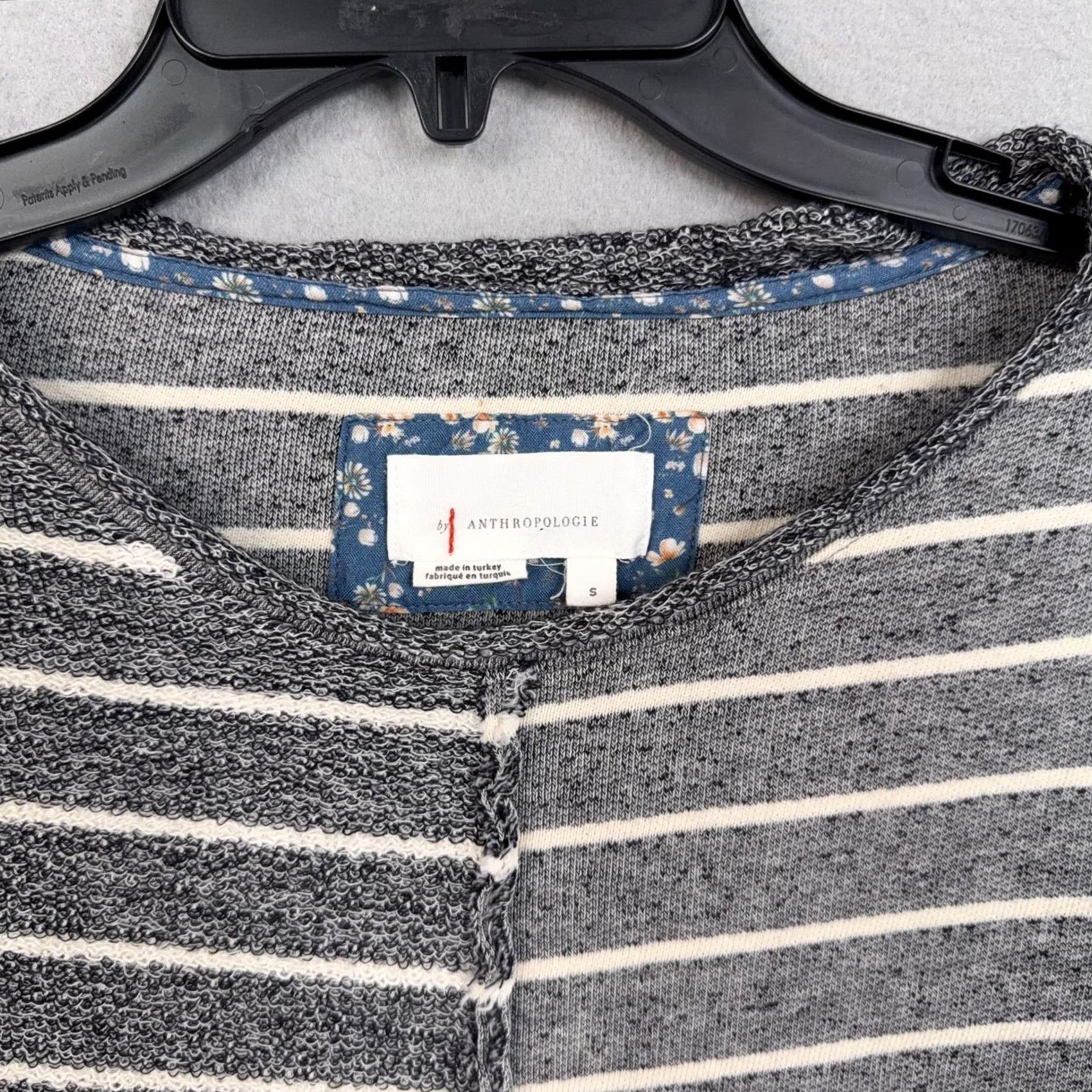 Anthropologie Anthropologie Sweater Womens Small Gray Striped Crew Neck Knit Pullover Size S / US 4 / IT 40 - 3 Thumbnail
