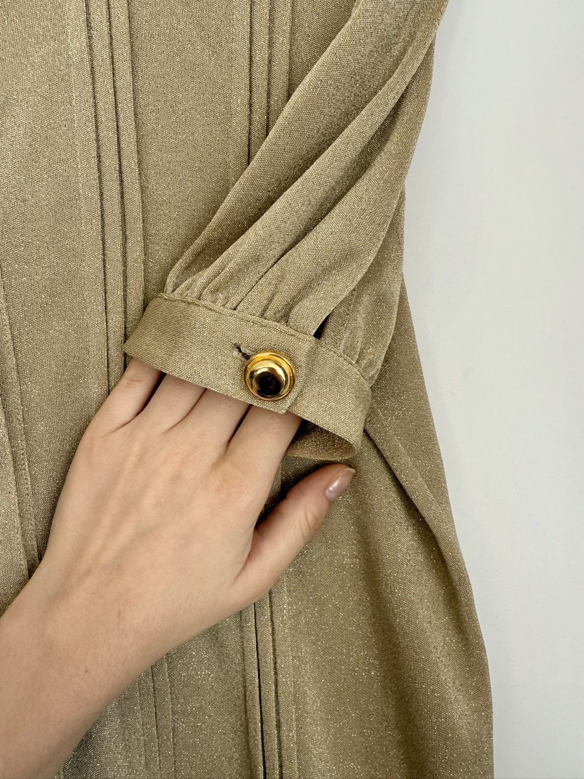 See by Chloe See by Chloé Gold Button Blouse Pleated Front Short Sleeve Size S / US 4 / IT 40 - 5 Thumbnail