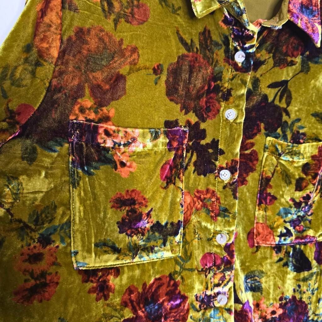 Anthropologie Anthropologie Pilcro Velvet Button Down Shirt Green Floral R Size M / US 6-8 / IT 42-44 - 13 Thumbnail