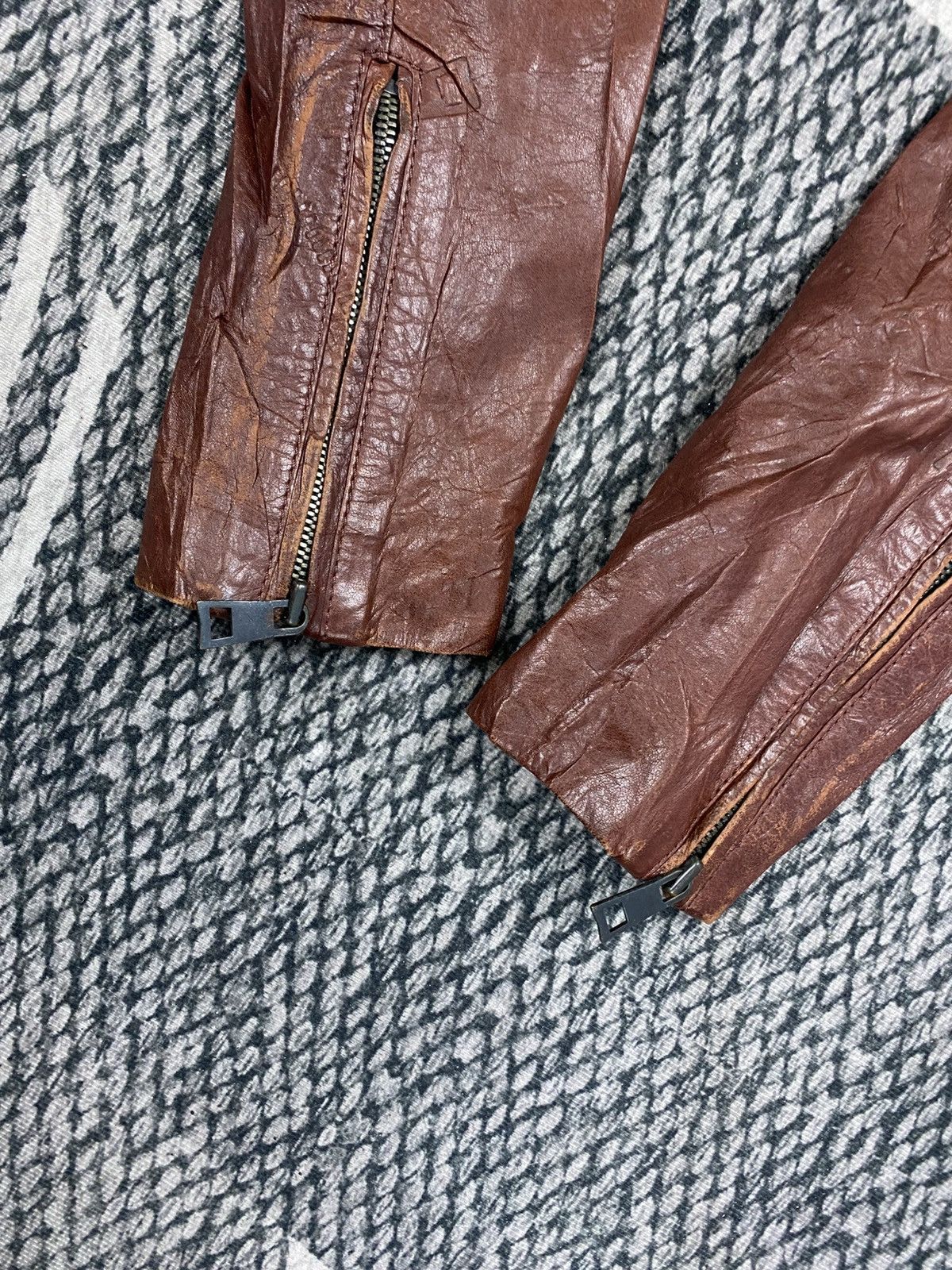 Japanese Brand Vtg Style Distressed Brown Biker Style Belted Leather Jacket Size US S / EU 44-46 / 1 - 10 Thumbnail