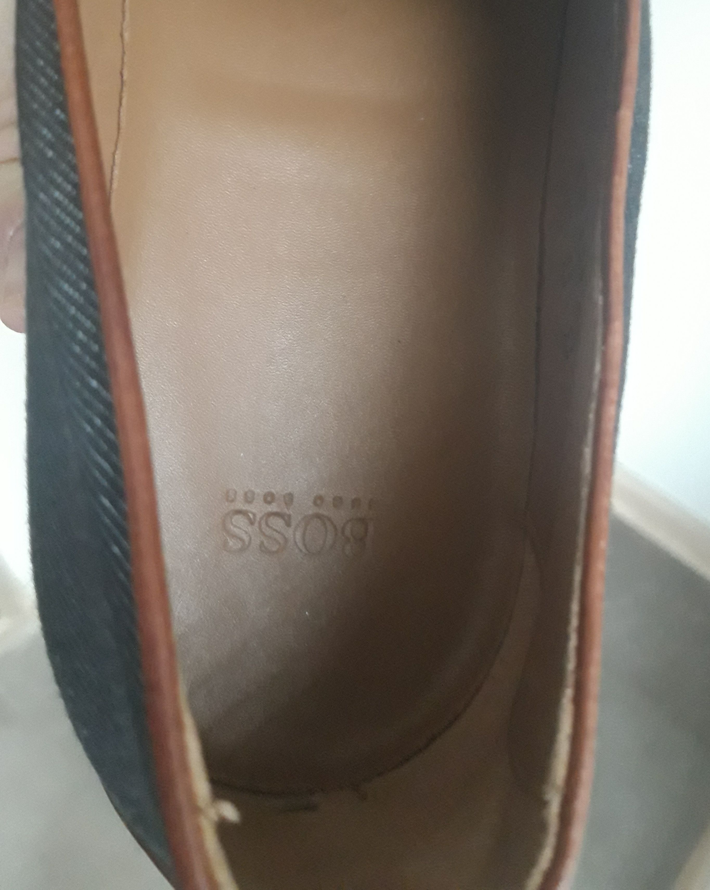 Hugo Boss hugo boss classic shoes Size US 10 / EU 43 - 9 Thumbnail