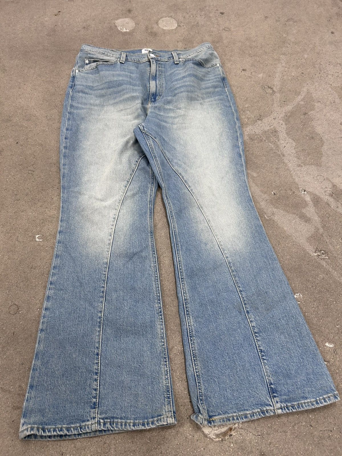 Levi's Levis x Deepika Padukone Jeans Blue Denim Flare Wide Leg Size 32" / US 10 / IT 46 - 2 Thumbnail
