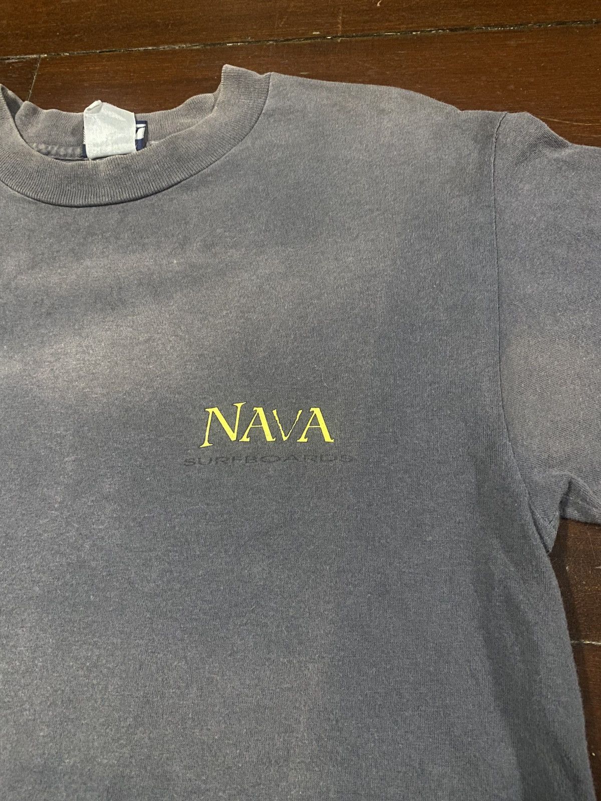 Quiksilver Vinatge Faded Nava Vintage Surfing Spellout Tshirt Size US M / EU 48-50 / 2 - 8 Thumbnail