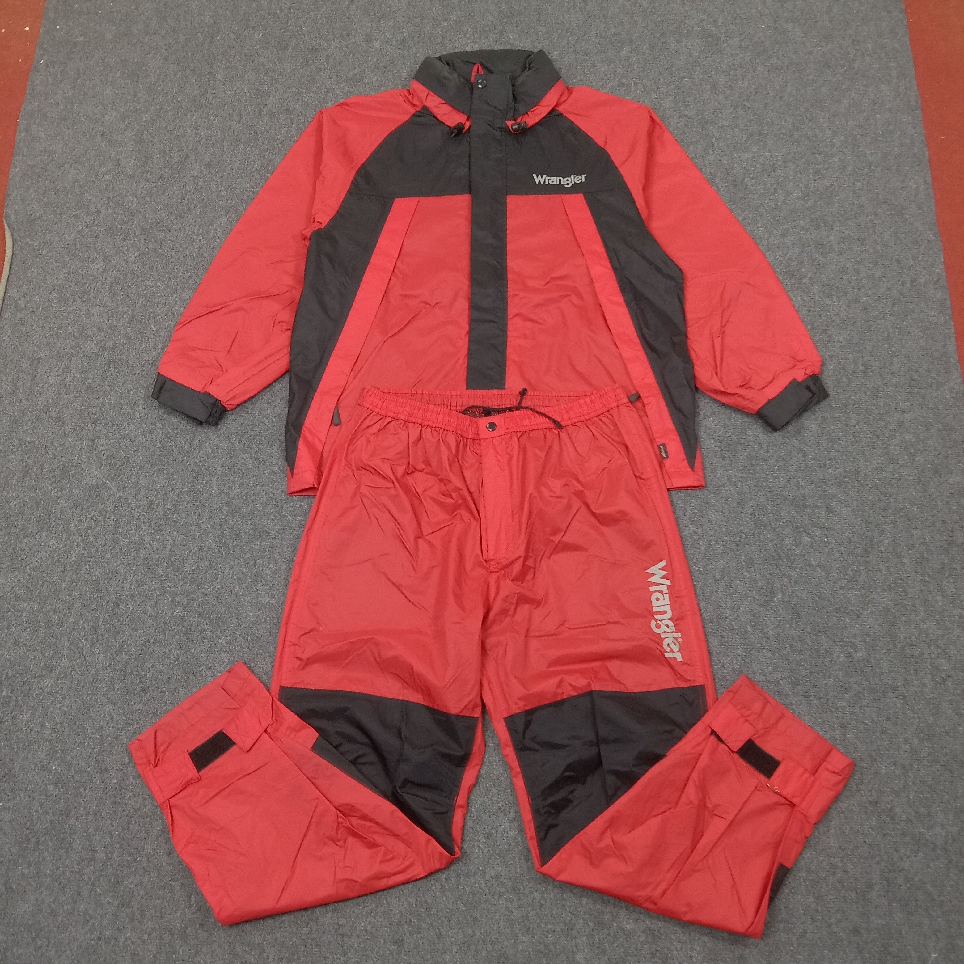 Wrangler 1 Set Wrangler Japan Windbreaker Ski Winter Jacket Size US XL / EU 56 / 4 - 1 Thumbnail