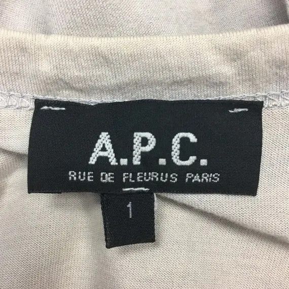 A.P.C. A.P.C Rue De Fleurus Paris V-Neck Made In France Tee Shirt Size US S / EU 44-46 / 1 - 7 Thumbnail