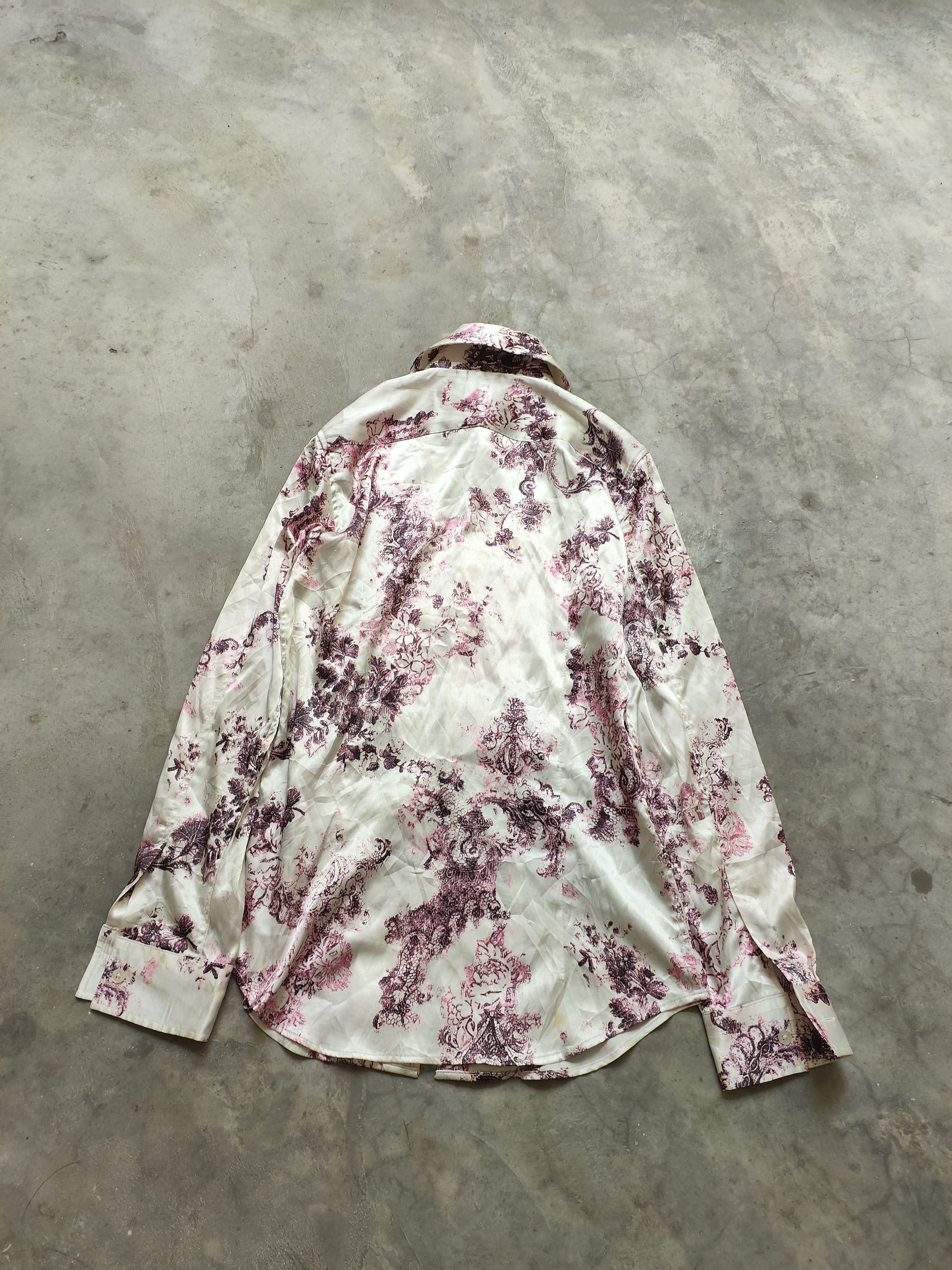 Tornado mart polyster button up flower