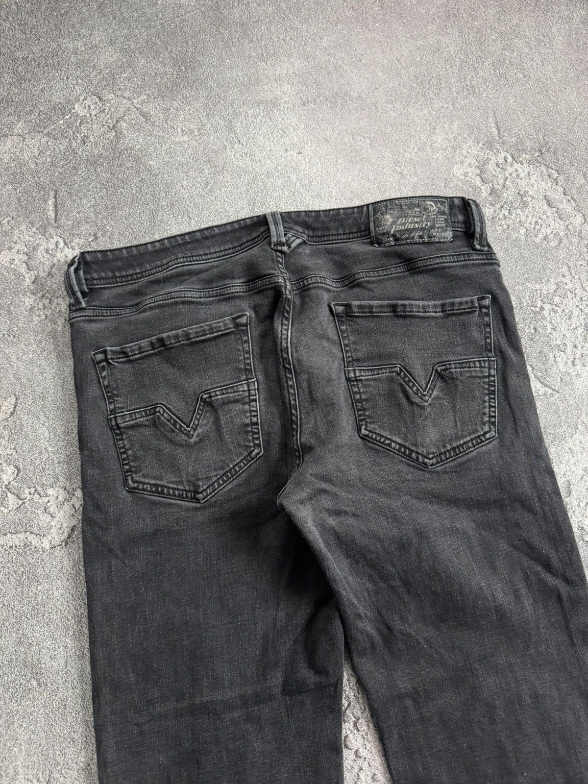 Diesel Diesel 34/32 Larkee Distressed denim pants jeans trousers Size US 34 / EU 50 - 12 Thumbnail