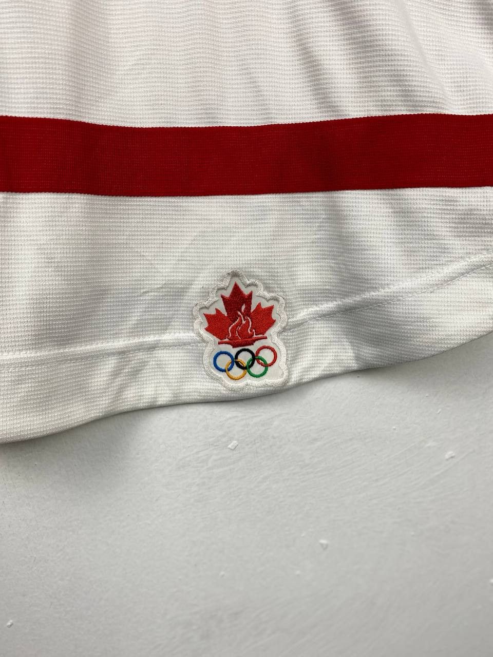 Nike vintage nike canada olympic vancouver jersey nice design Size US L / EU 52-54 / 3 - 9 Thumbnail
