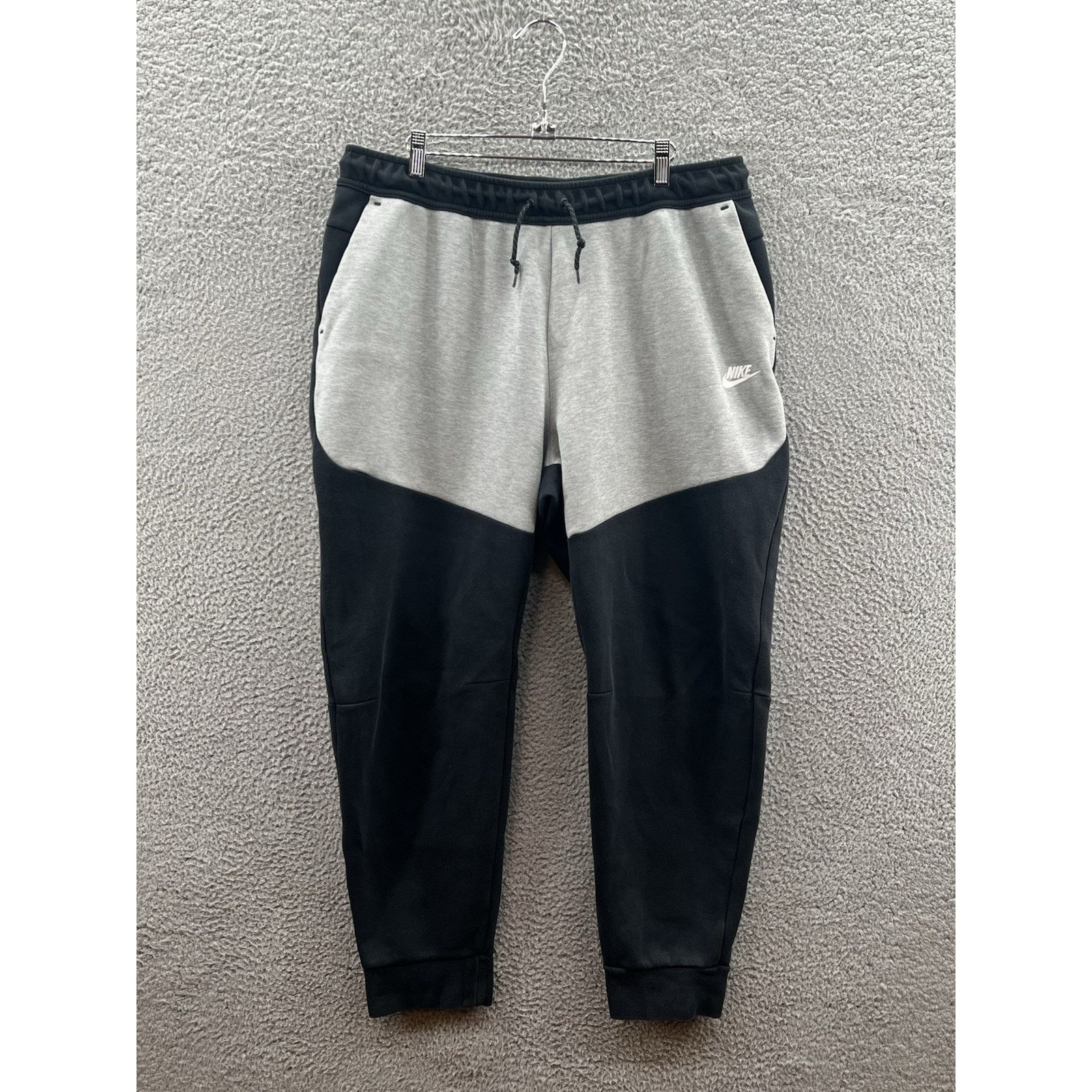 Nike Nike Tech Fleece Sweatpants Black Grey CU4495-016 Size 2XL Size US 36 / EU 52 - 1 Thumbnail