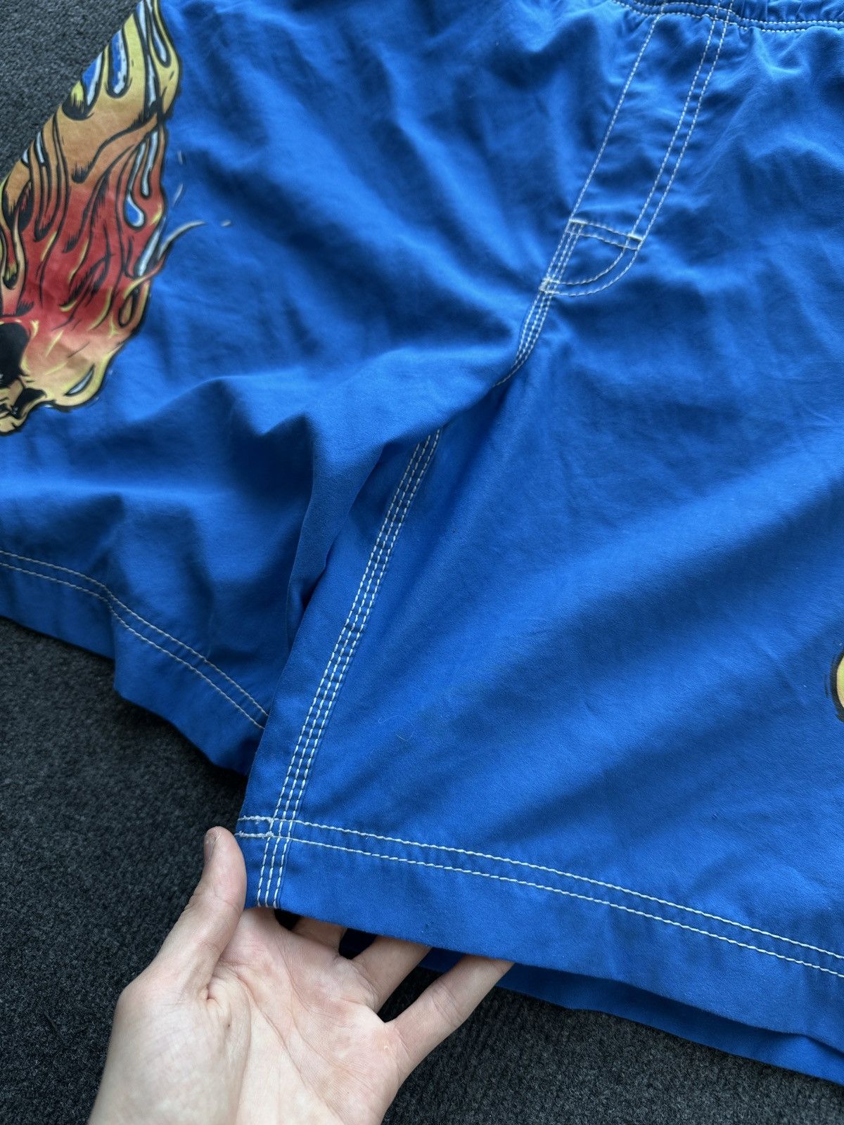 Billabong SKULL FLAME🚨 BILLABONG BIG LOGO SWIMSHORTS Y2K SURF Size US 40 / EU 56 - 4 Thumbnail