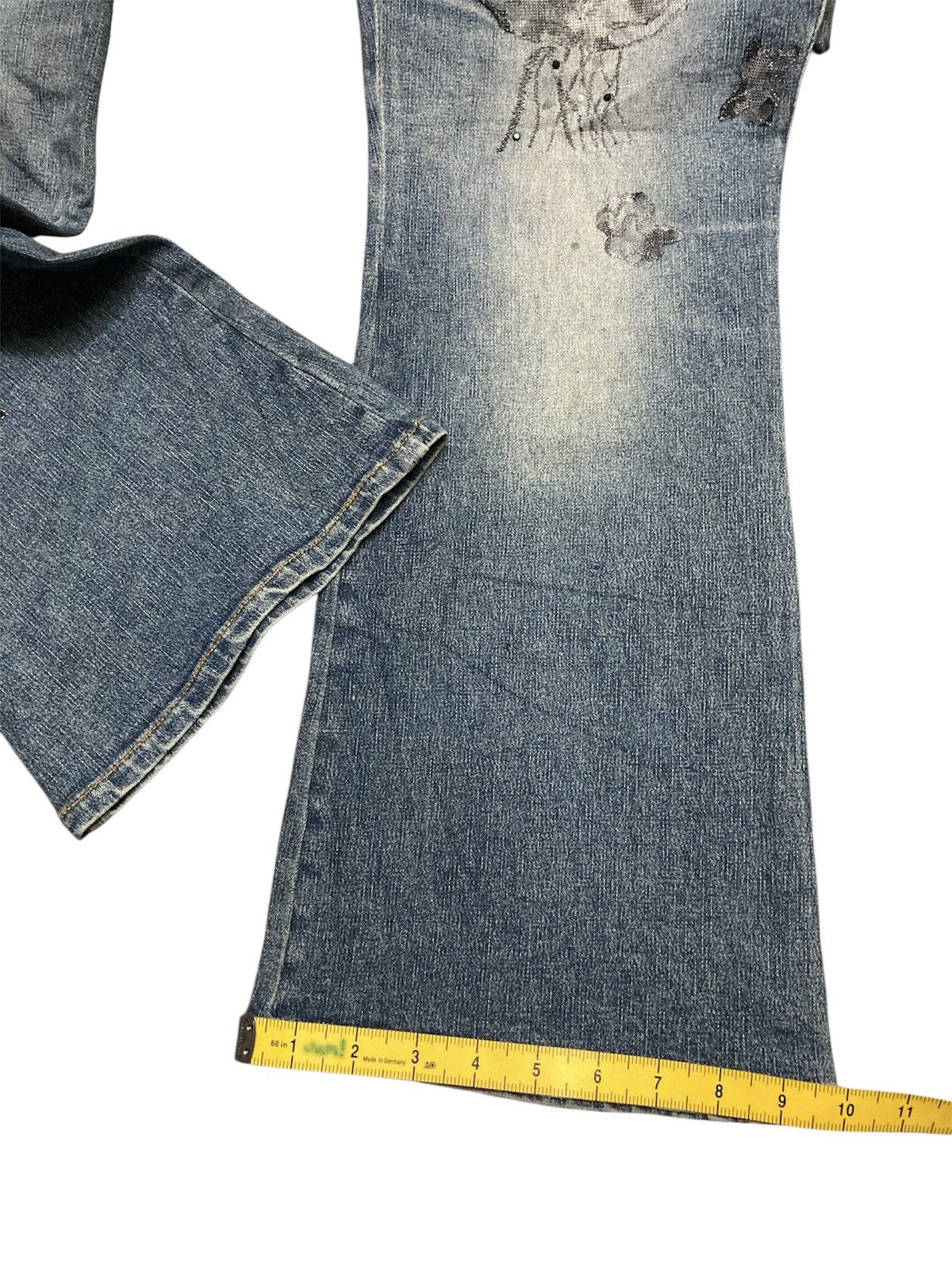 Japanese Brand Butterfly Embroidered Flare Jeans Size 30" / US 8 / IT 44 - 13 Thumbnail