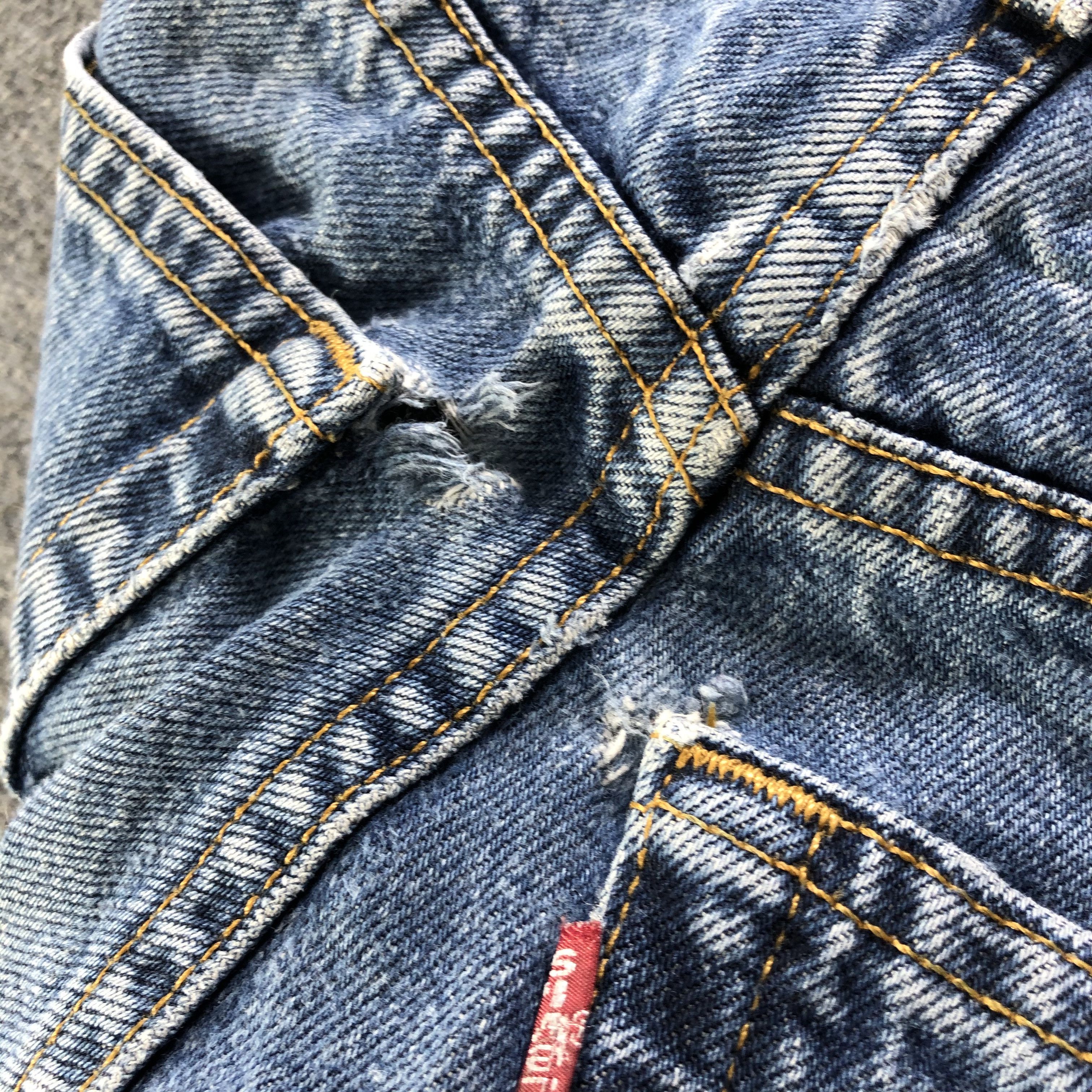 Levi's Vintage 90s Blue Wash Levis 560 Jeans-J3319 Size US 36 / EU 52 - 9 Thumbnail