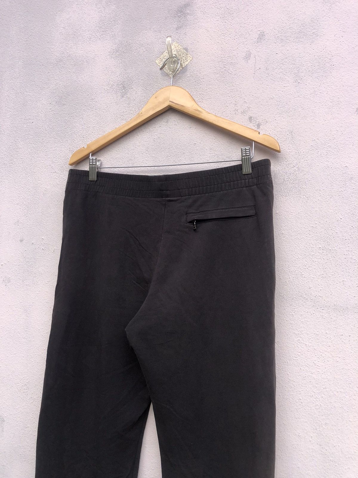 Prada Prada Sweatpants Zipper Rubber Tags Size US 32 / EU 48 - 6 Thumbnail
