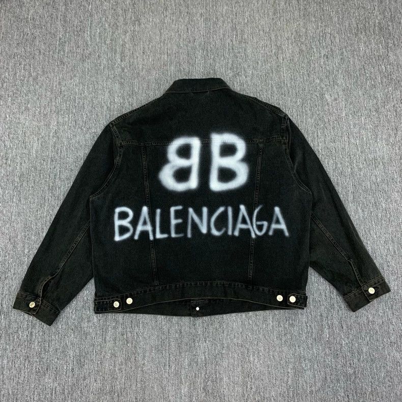 Balenciaga Balenciaga Black double B glowing graffiti denim jacket Size US S / EU 44-46 / 1 - 2 Thumbnail