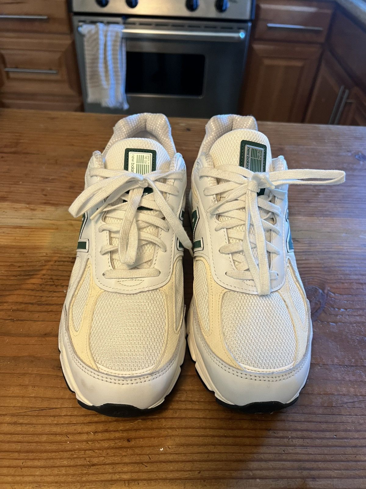 New Balance New Balance 990v4 White Green Made in USA Size US 11 / EU 44 - 2 Thumbnail