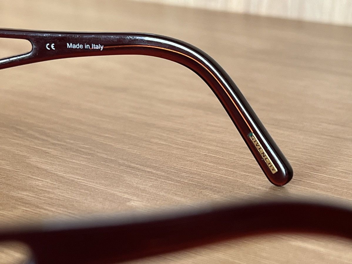 Givenchy GIVENCHY SGV 597S vintage rectangle sunglasses brown frame Size ONE SIZE - 14 Thumbnail