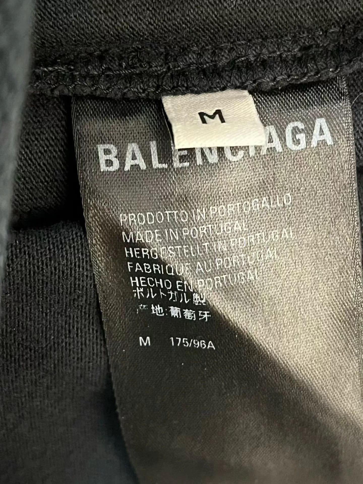 Balenciaga Balenciaga washed distressed two-piece hoodie M like new Size US M / EU 48-50 / 2 - 4 Thumbnail