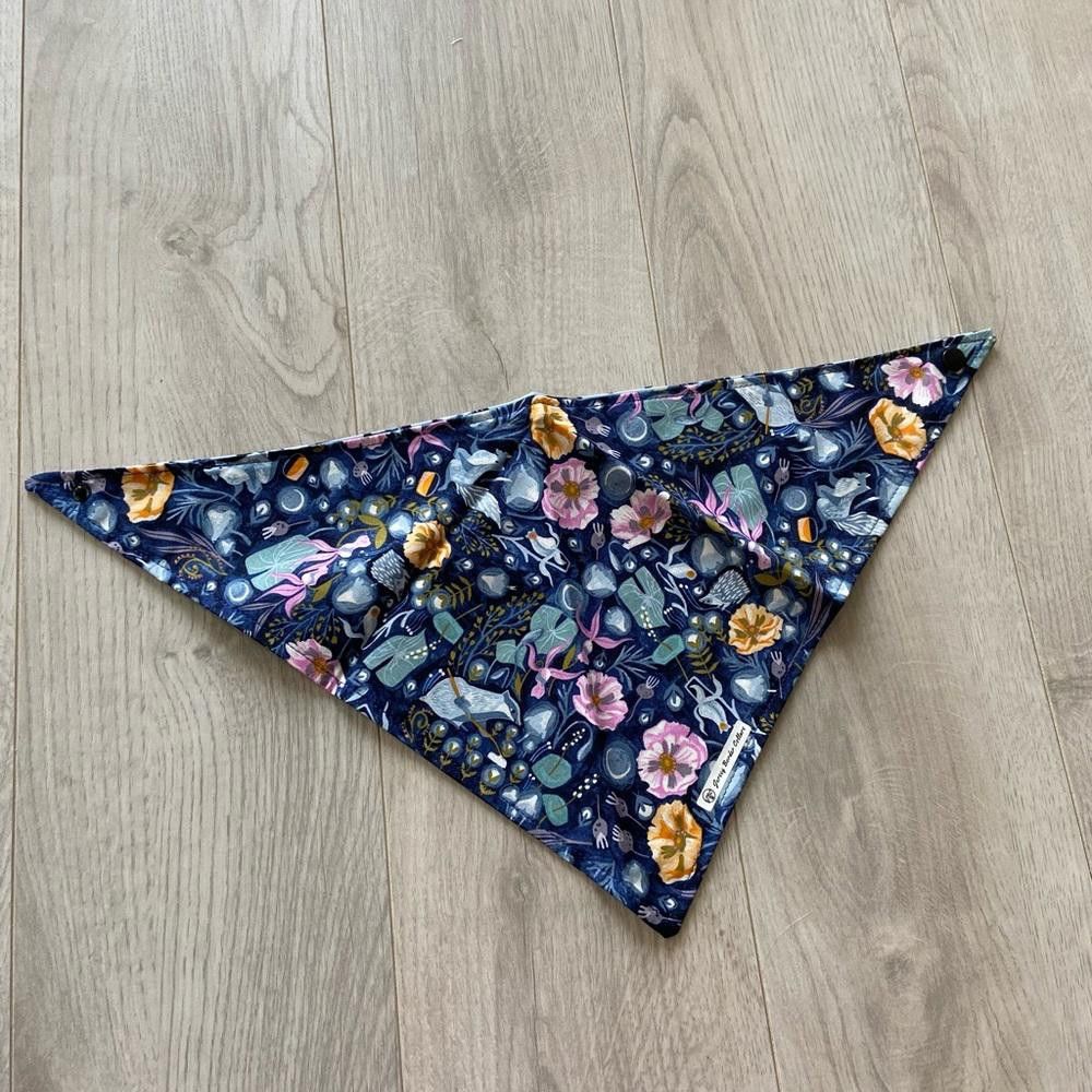 Designer Jersey Border Collars Blue Night Dog Bandana Size ONE SIZE - 1 Thumbnail