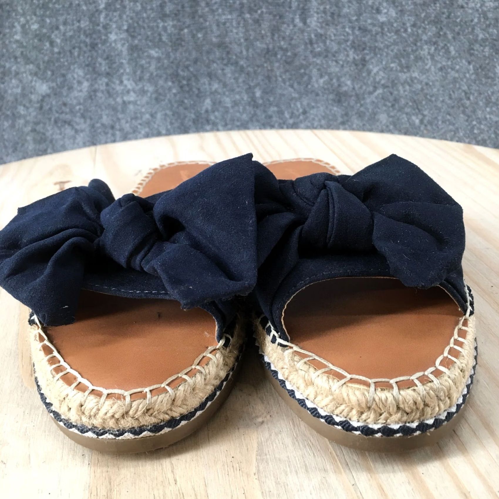 Vintage Universal Thread Sandals Womens 7 Slides Slip On Flat Blue Fabric Casual Size US 7 / IT 37 - 5 Thumbnail