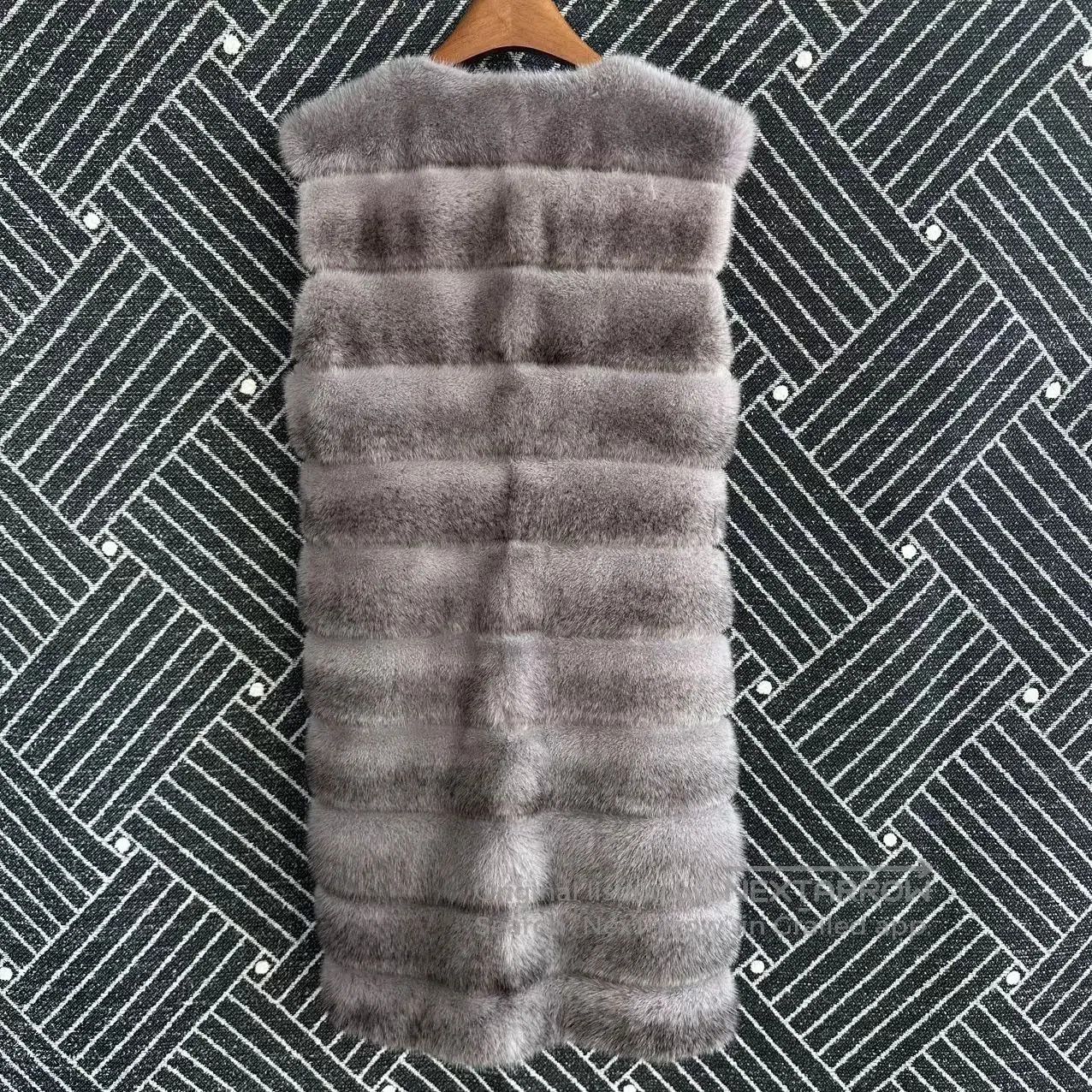 Fendi Fendi Fur Vest Size 40. Size S / US 4 / IT 40 - 2 Thumbnail