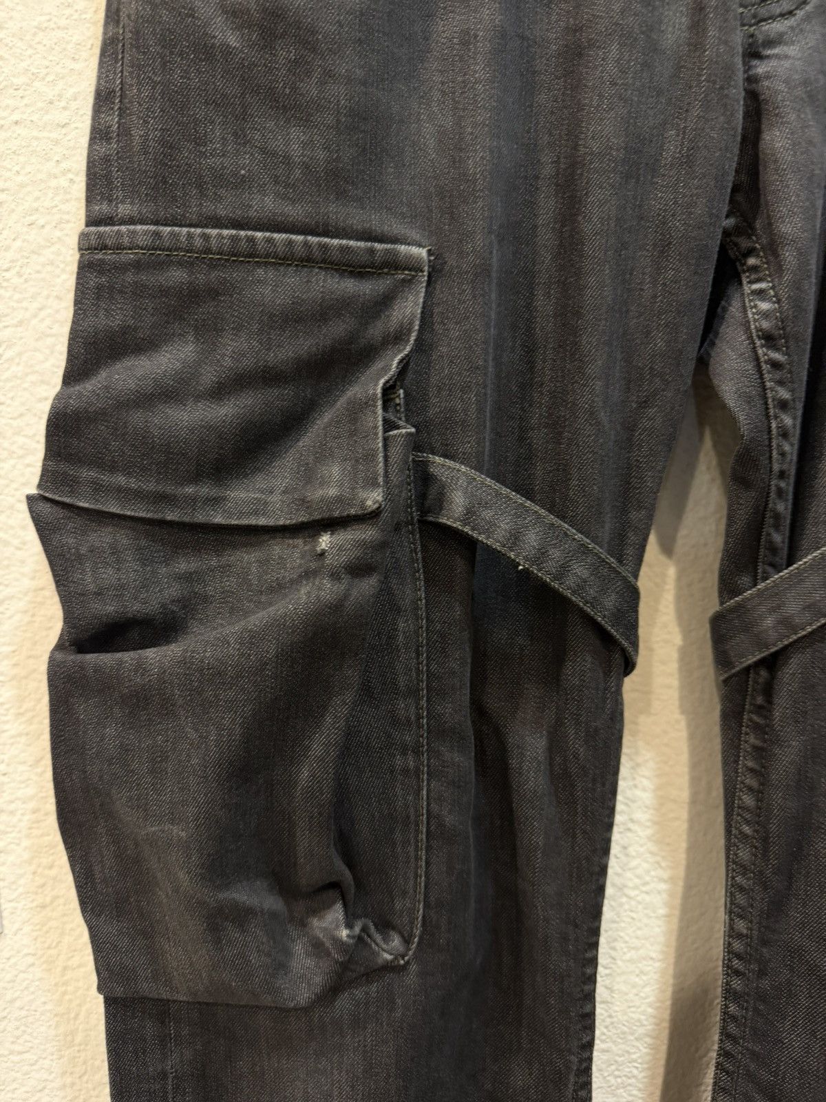Helmut Lang AW04 Bondage Cargo Denim Jeans 29 Size US 32 / EU 48 - 3 Thumbnail