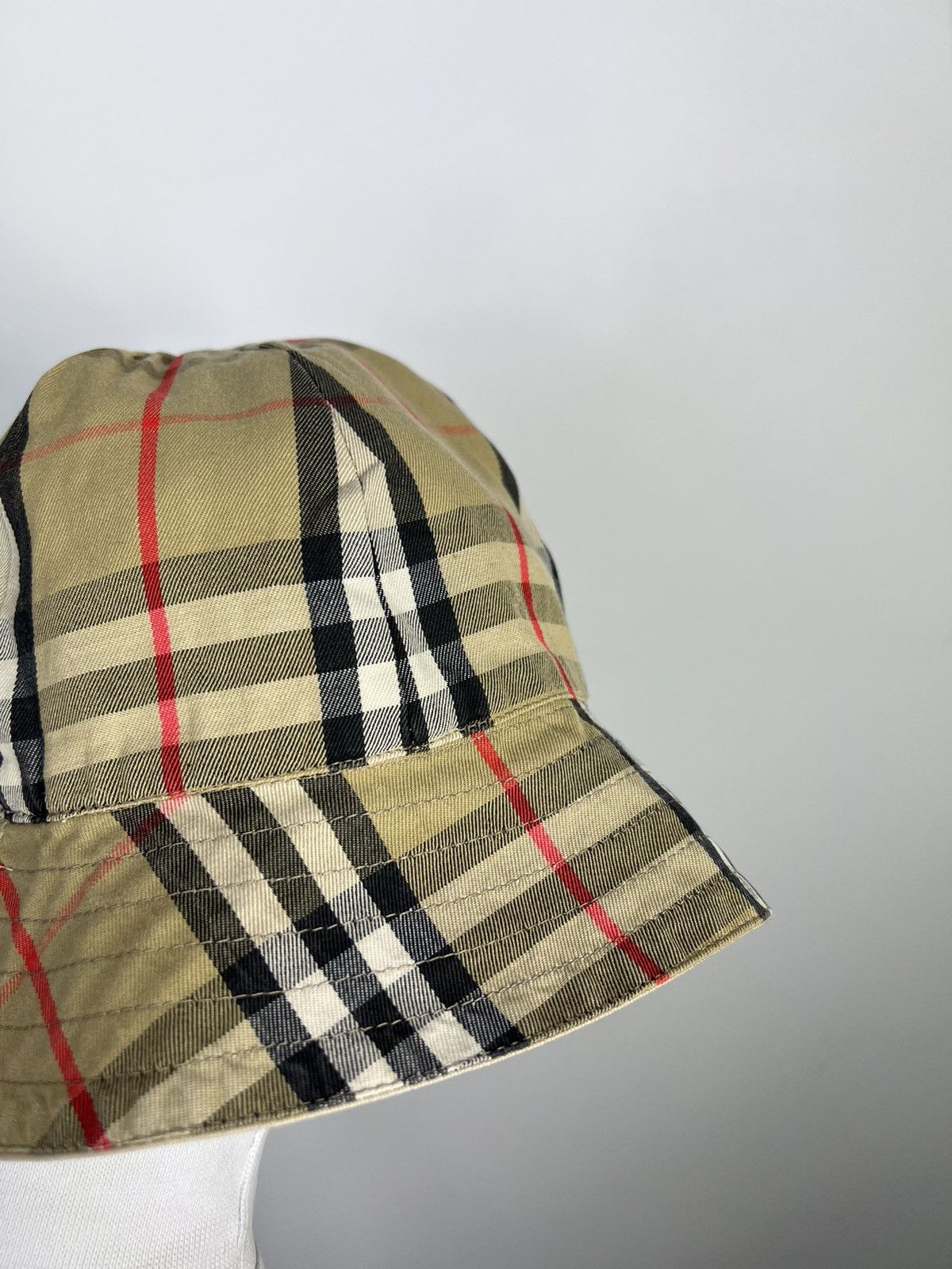 Burberry Burberry Reversible Plaid Bucket Hat Size ONE SIZE - 6 Thumbnail