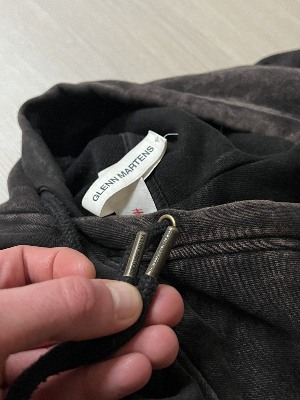 H&M GLENN MARTENS x H&M LIMITED CROPPED HOODIE Size US L / EU 52-54 / 3 - 24 Thumbnail