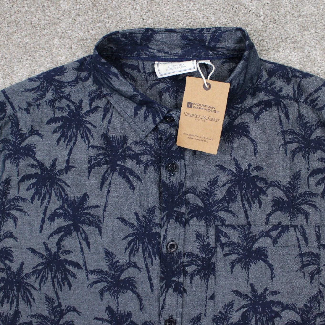 Vintage Mountain Warehouse Hawaiian Shirt NWT Mens XL Blue Tropical Floral S/S Cotton Button-Up Shirt Mens XL Blue Floral Hawaiin Tropical Printed Shirt Size US XL / EU 56 / 4 - 5 Thumbnail