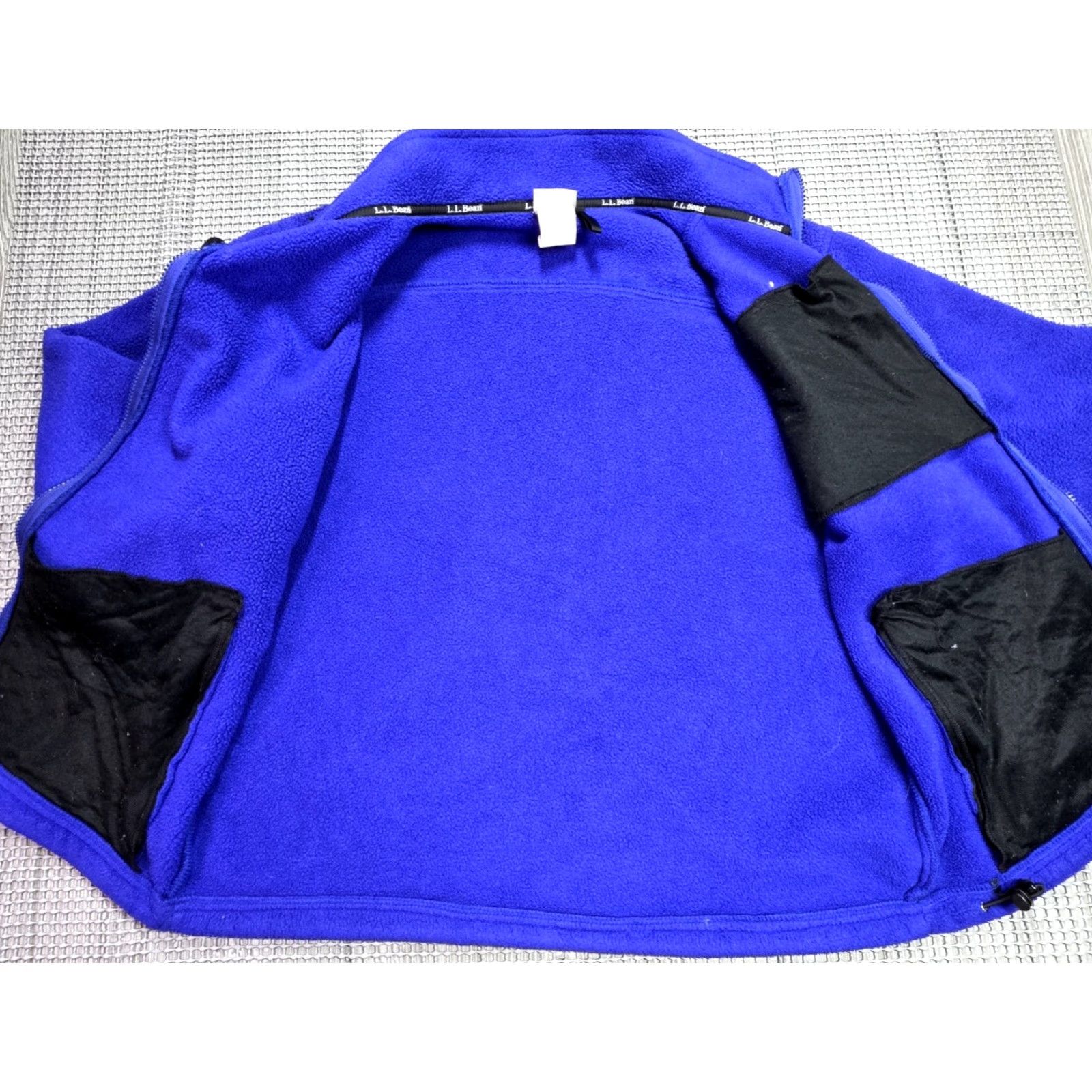 Vintage VINTAGE LL Bean Jacket Men L Blue Zip Up Pockets Fleece Logo Coat USA Made Boxy 90s Site: House of 620 Size US L / EU 52-54 / 3 - 7 Thumbnail