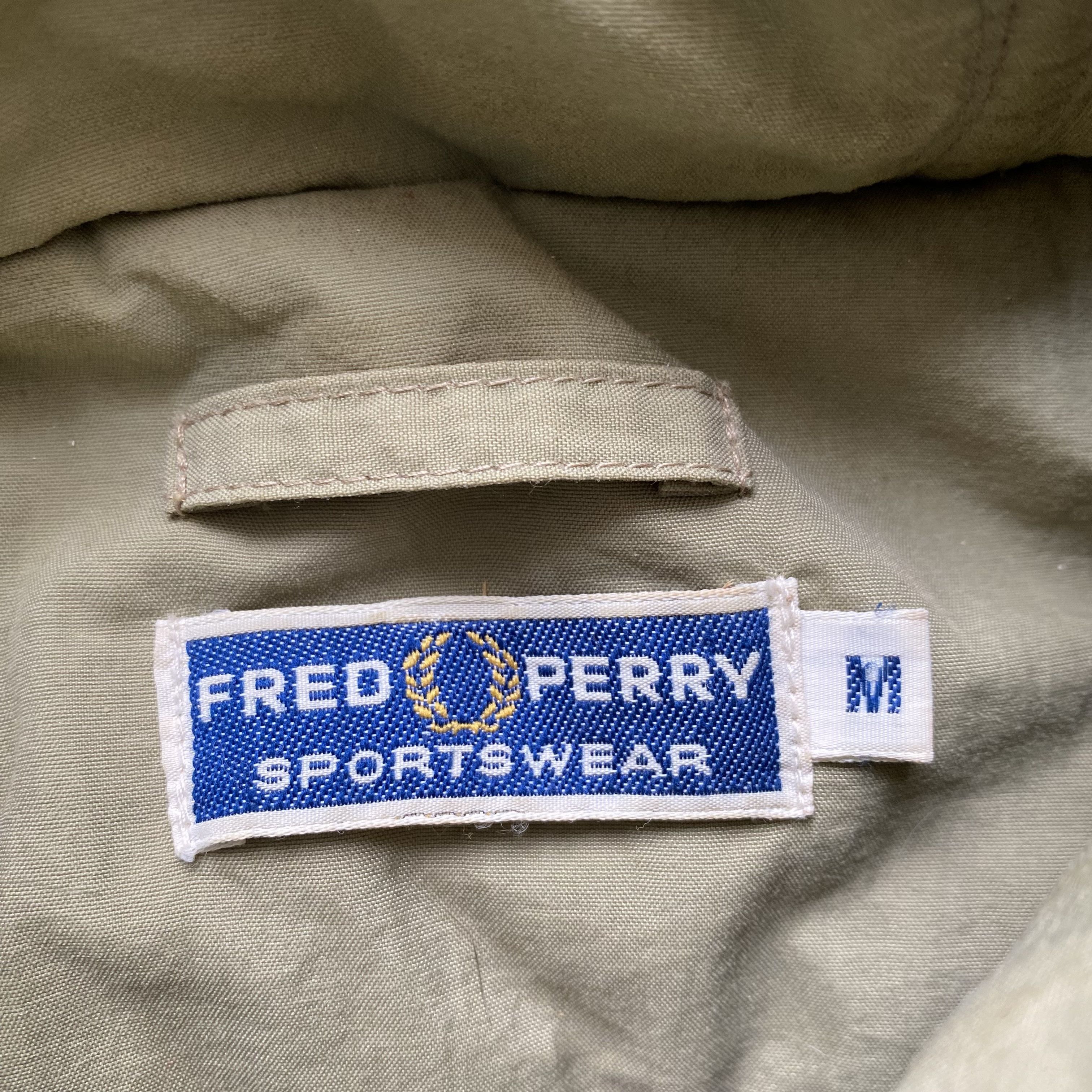 Fred Perry 80-90s Fred Perry Vintage parka puffer jacket sun faded Size US M / EU 48-50 / 2 - 8 Thumbnail