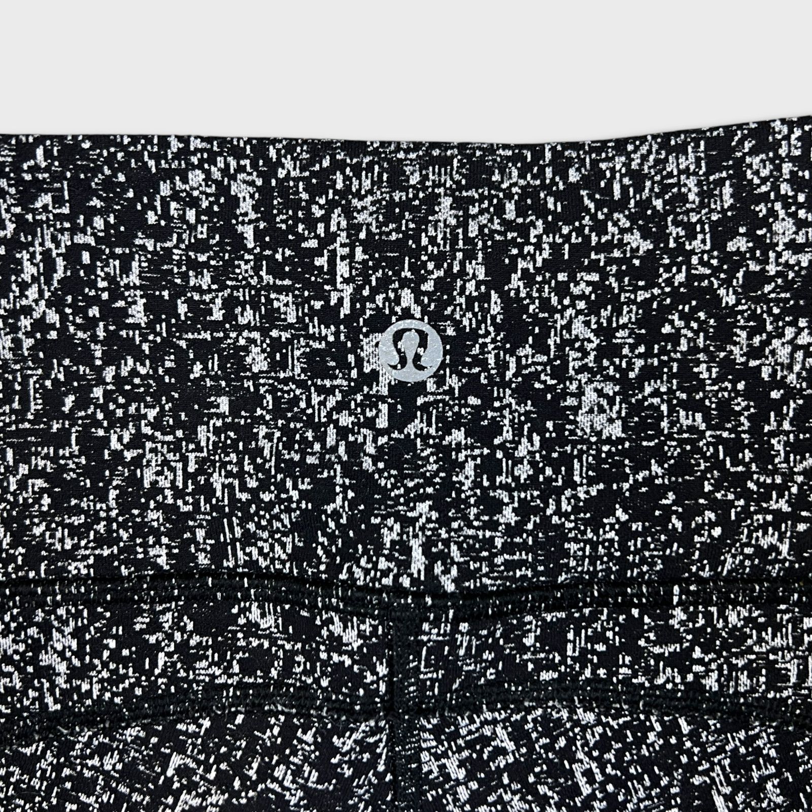 Lululemon Lululemon Fit Physique Tight Luon Suited Jacquard Yoga Size 27" / US 4 / IT 40 - 7 Thumbnail