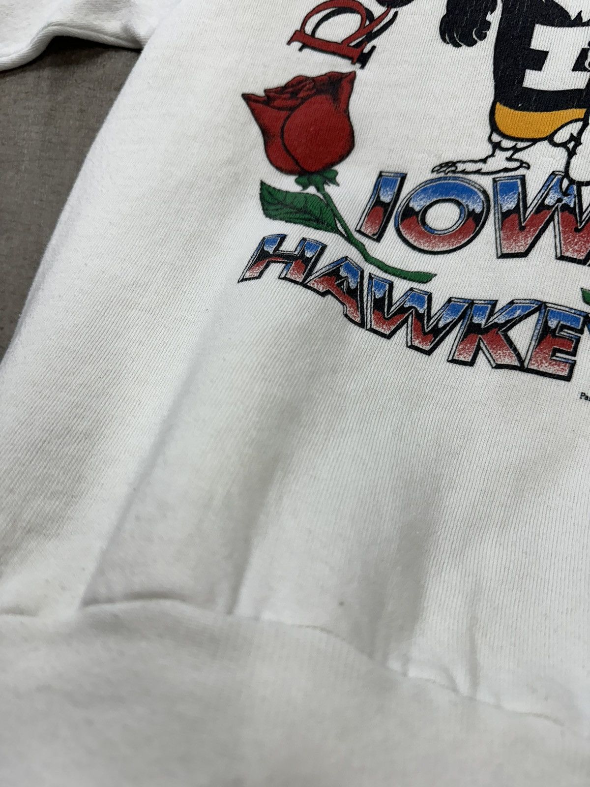 Vintage Vintage 80s Iowa Hawkeyes Rose Bowl Collegiate Sweatshirt Size US M / EU 48-50 / 2 - 8 Thumbnail