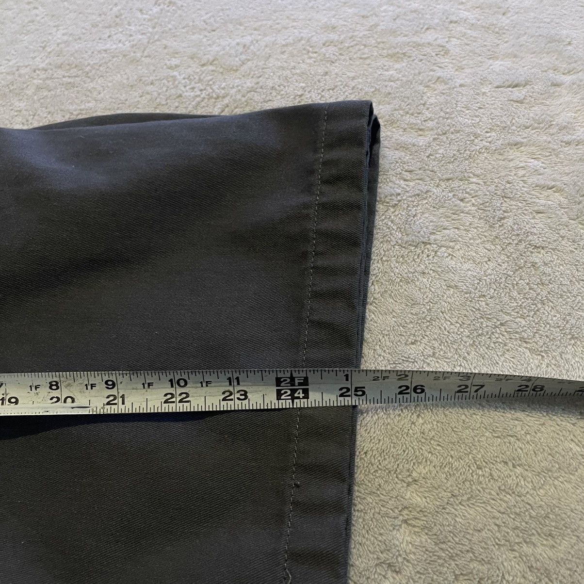 Dickies Vintage Dickies Mens Loose Fit Work Shorts Grey 32 Y2K Size US 32 / EU 48 - 11 Thumbnail