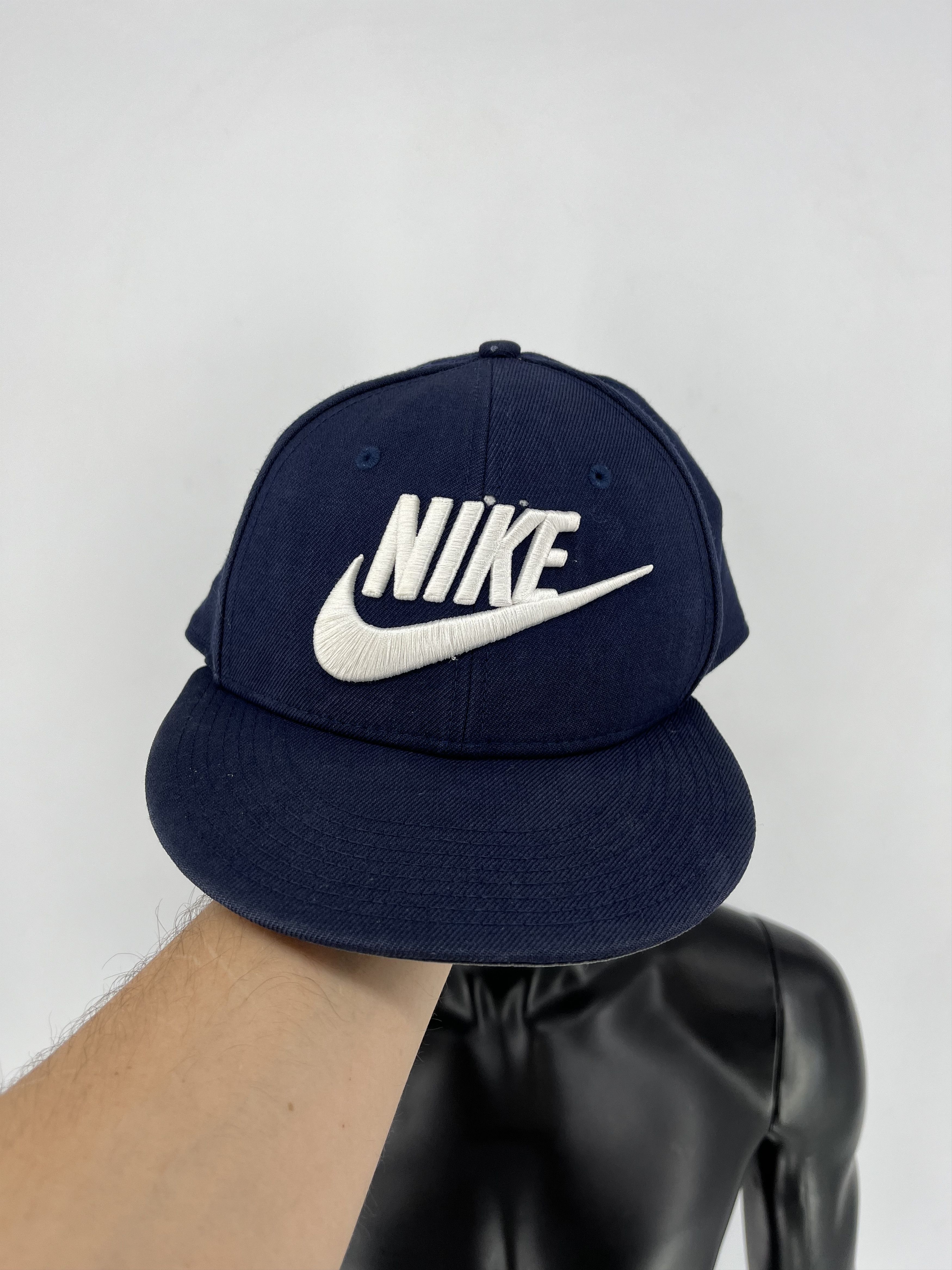 Nike Vintage y2k Steetwear Big Logo Faded Nikehat Size ONE SIZE - 2 Thumbnail