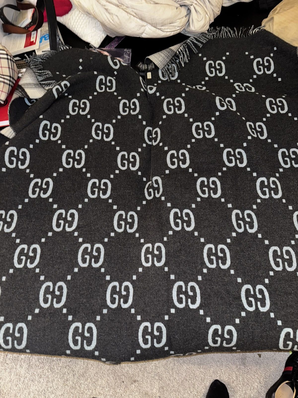 Gucci Gucci GG Monogram Reversible Wool Poncho – Rare Piece Size US M / EU 48-50 / 2 - 3 Thumbnail