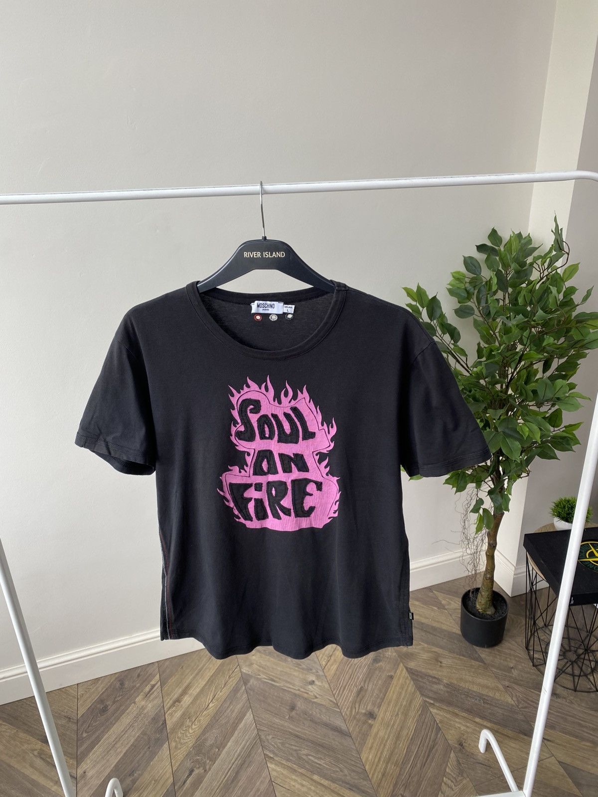 Moschino × Vintage Vintage Moschino Soul on Fire T-Shirt Size US L / EU 52-54 / 3 - 6 Thumbnail