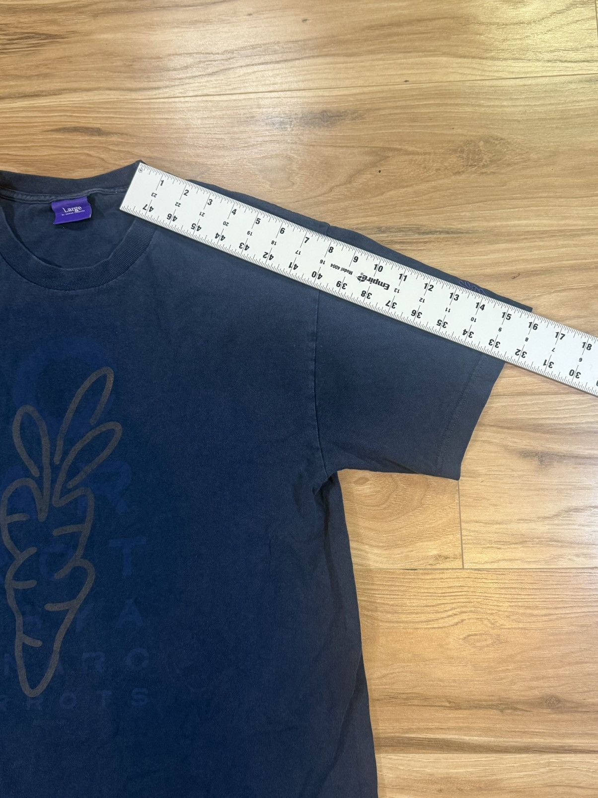 Carrots by Anwar Carrots Large by Anwar Carrots Early Era Tee – Faded Black – Size L Size US L / EU 52-54 / 3 - 6 Thumbnail