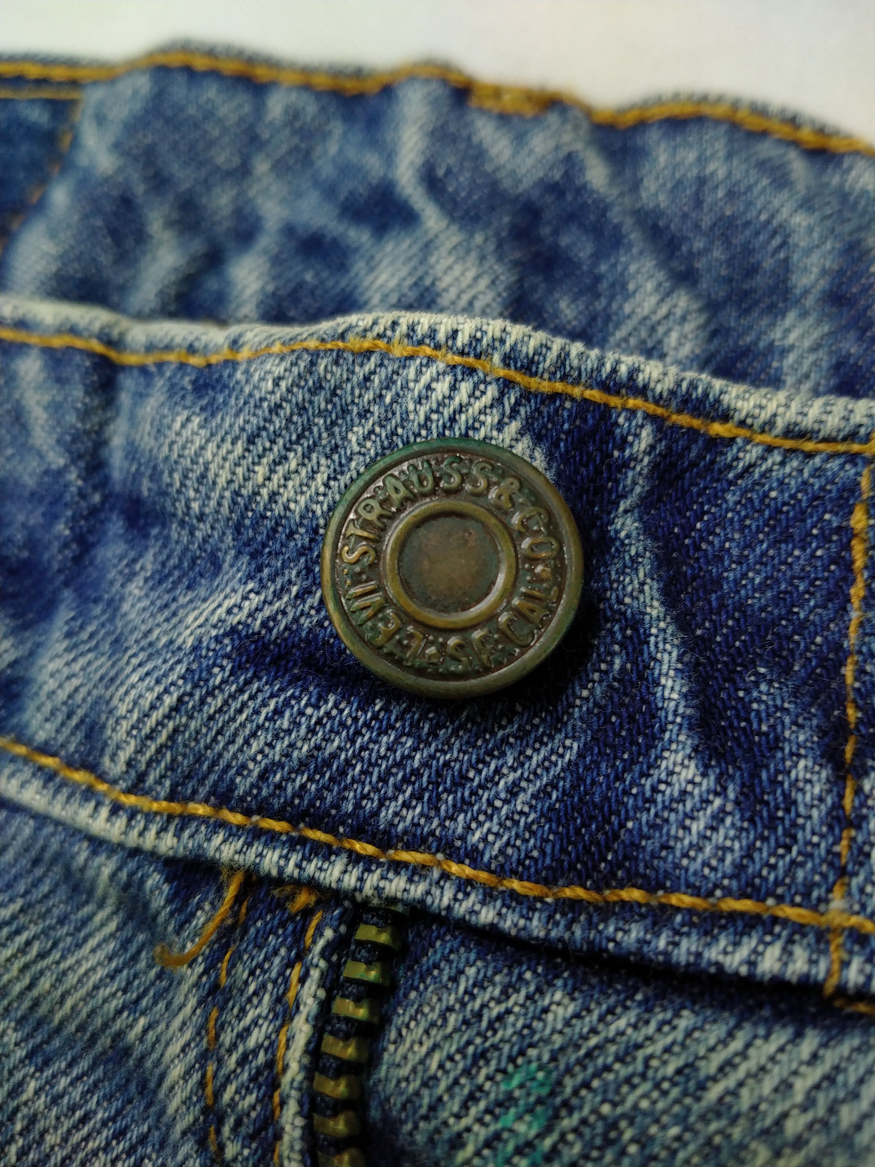 Levi's Relaxed Fit Vintage Levi's 550 33x27.5 Denim -JN340 Size US 33 - 8 Thumbnail