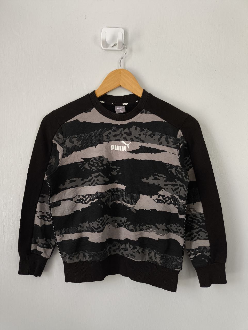 Puma PUMA Alpha Camouflage Center Logo Sweatshirt Kids Size US XXS / EU 40 - 1 Thumbnail
