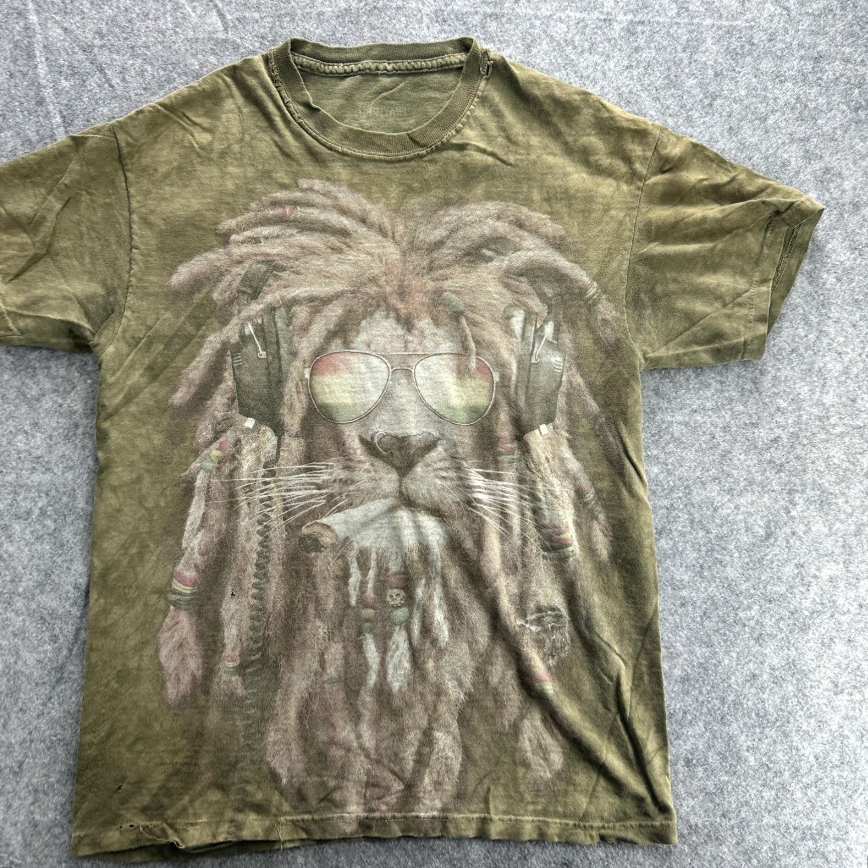 The Mountain VINTAGE The Mountain Mens T-Shirt Adult Large Green reggae Lion Graphic Tee All Seasons Streetwear Size US M / EU 48-50 / 2 - 2 Thumbnail