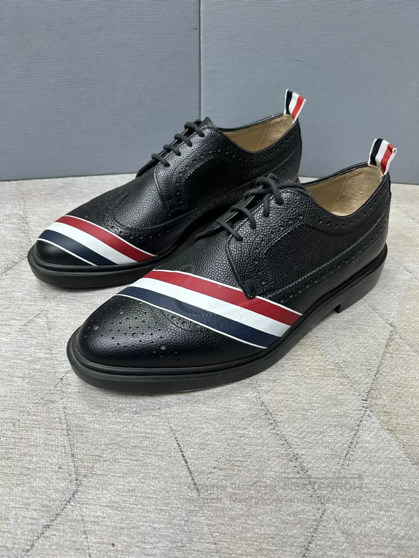 Thom Browne Thom Browne Three-Stripe Brogue Shoes. Size US 9 / EU 42 - 6 Thumbnail
