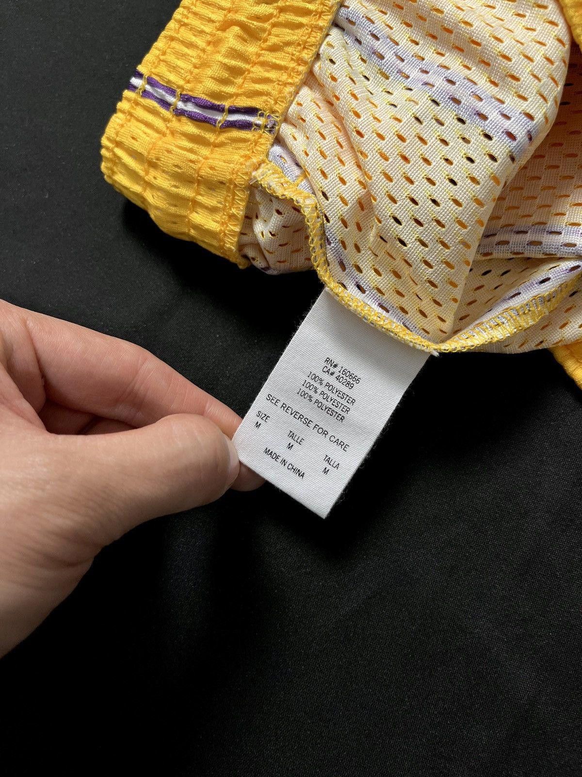 Eric Emanuel Rare Eric Emanuel New Era NBA Los Angeles Lakers Shorts M Size US 30 / EU 46 - 7 Thumbnail