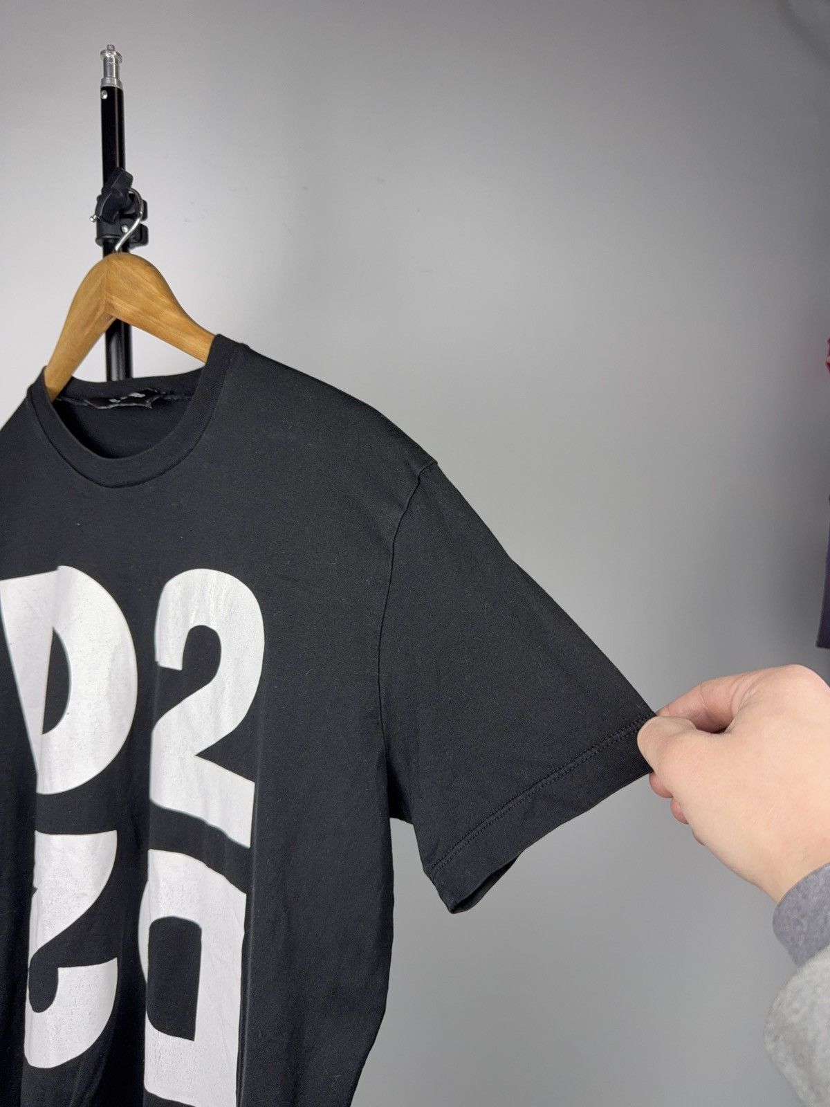 Dsquared2 Luxury 00s Dsquared2 Bold D2 Graphic Logo T-Shirt Black Size US M / EU 48-50 / 2 - 12 Thumbnail