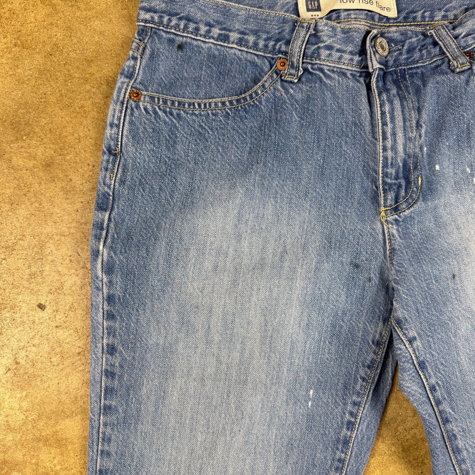 Gap GAP Low Rise Flare Vtg Jeans Women’s Size 6 Paint Y2K Denim Size 28" / US 6 / IT 42 - 3 Thumbnail