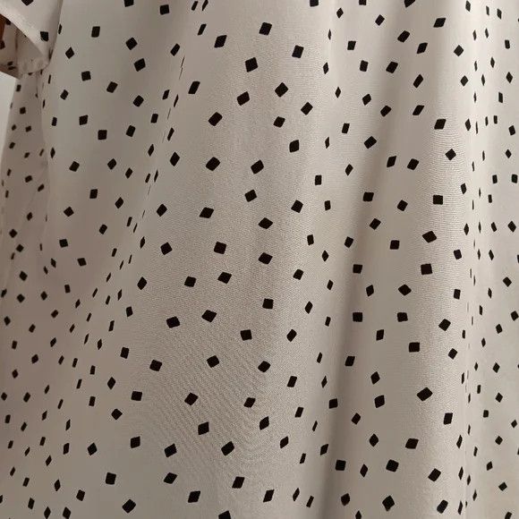 Lafayette 148 LAFAYETTE 148 NEW YORK Meg Silk V-Neck Blouse - Medium Size M / US 6-8 / IT 42-44 - 7 Thumbnail
