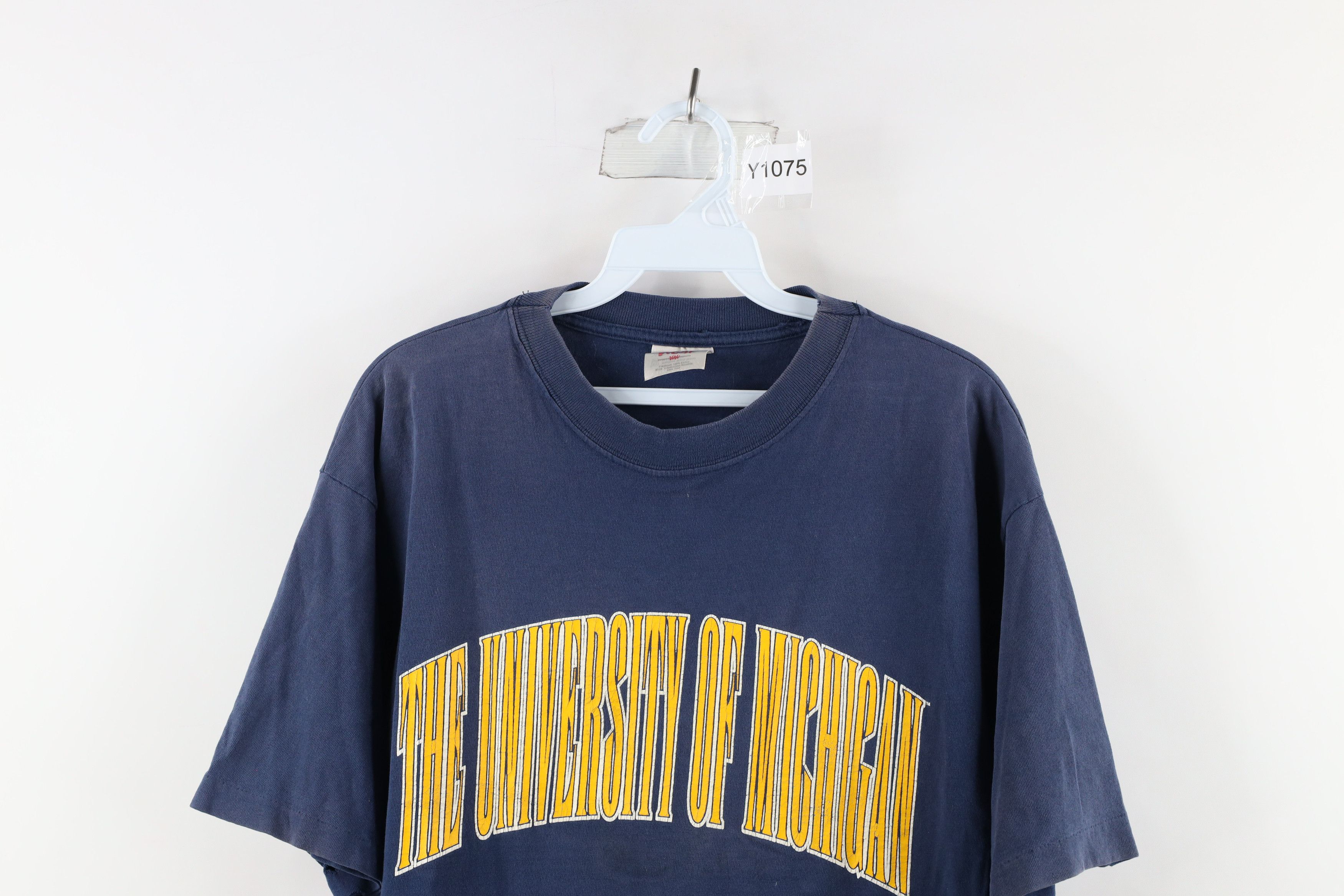 Vintage Vintage 90s Spell Out The University of Michigan T-Shirt Size US L / EU 52-54 / 3 - 2 Thumbnail