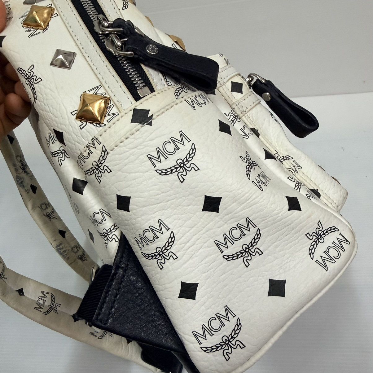 MCM MCM White Stuck Medium Backpack Size ONE SIZE - 14 Thumbnail