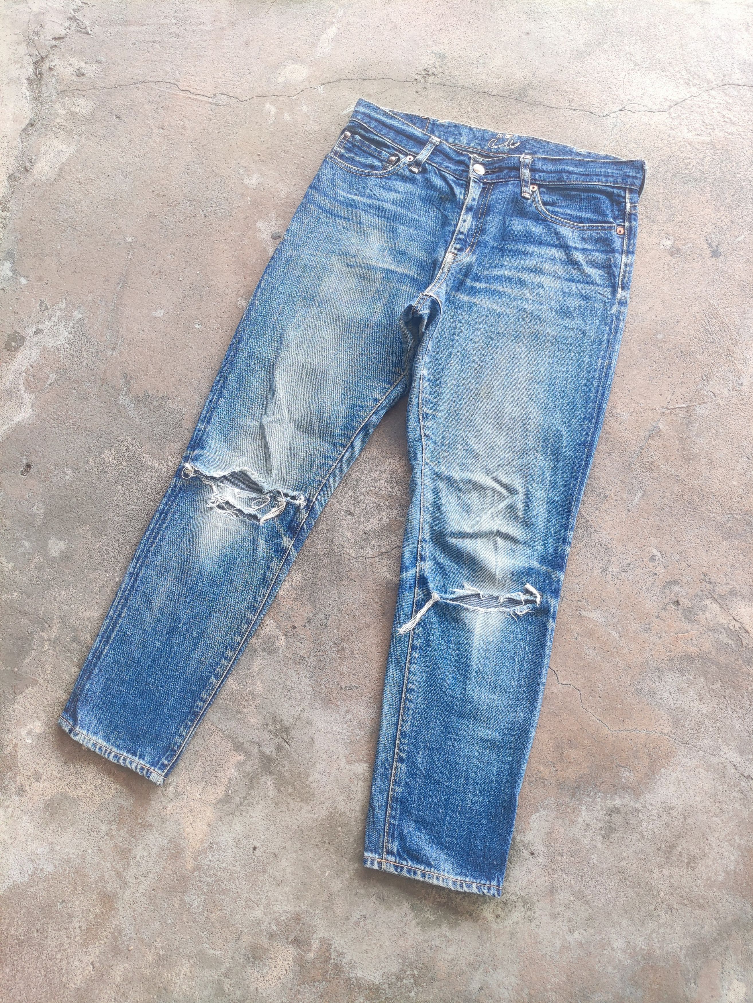 Japanese Brand × Jean × Vintage Vintage Caqu Japan Brand Distressed Jean Faded Pants Ripped Size US 33 - 1 Thumbnail